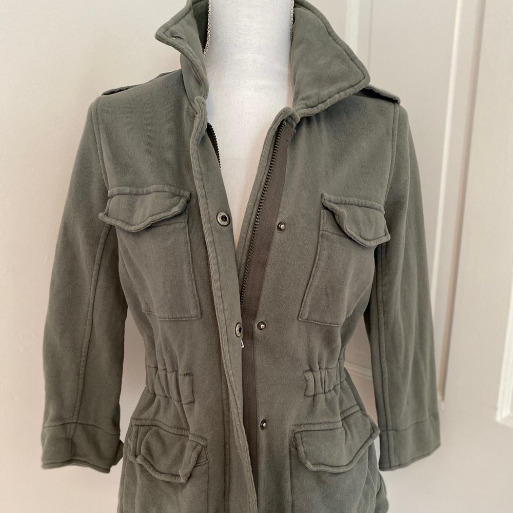Olive green, cotton unlined 3/4 length sleeve jacket